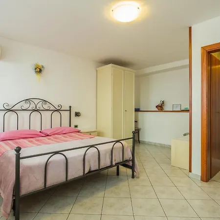 Gasthuis By The Sea - Opatija - 7767 3*